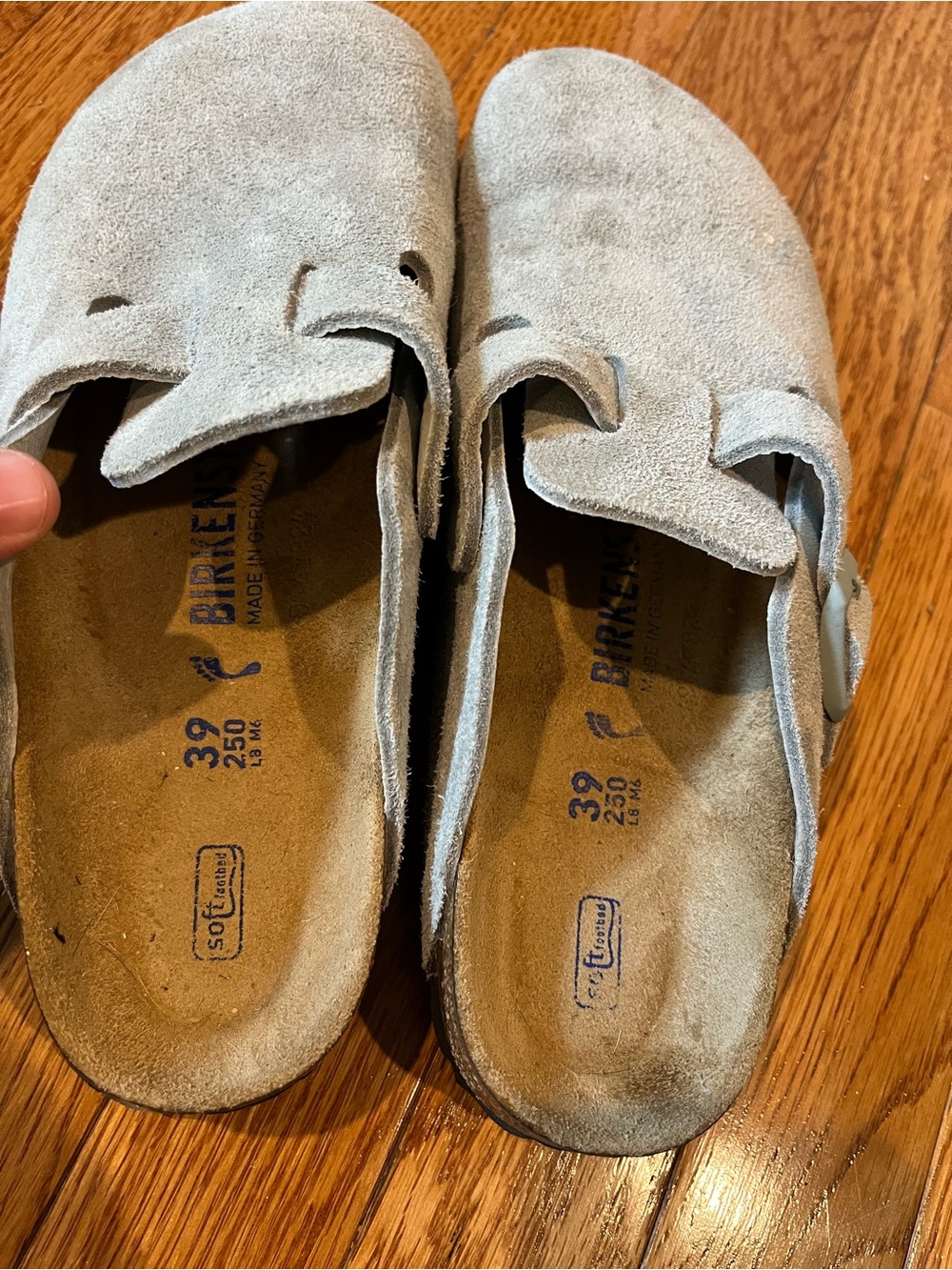 Birkenstock Boston Clog Soft Footbed
in Suede Leather, "Pure Sage" colorway - Picture 5 of 7